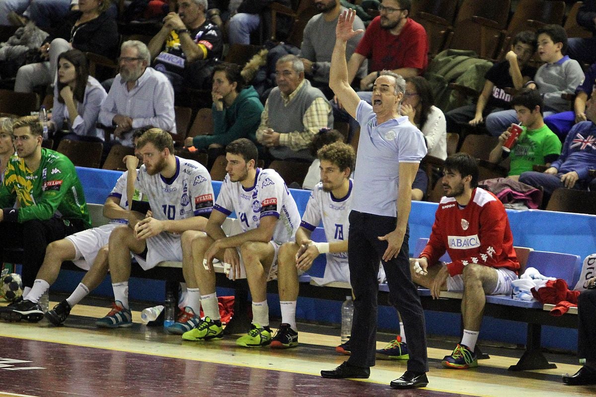 Abanca Ademar 27 – 27 Bada Huesca