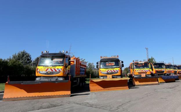 Quitanieves preparadas para la campaña invernal