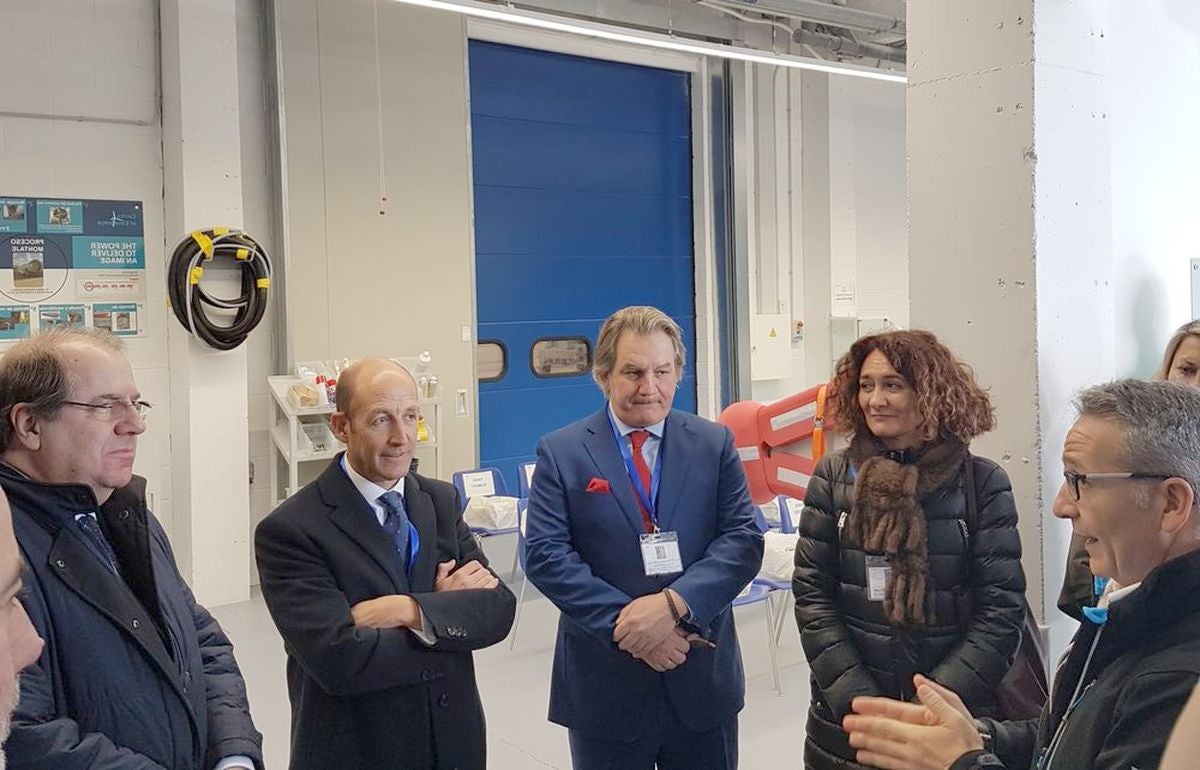 Herrera visita LM Wind Power