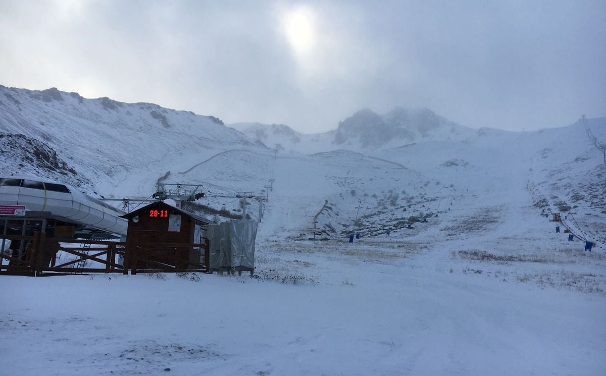 La provincia entra en alerta naranja por nevadas en las próximas 48 horas | La cota de nieve desciende hasta los 700 metros | La zona norte será la más afectada por la adversa climatología