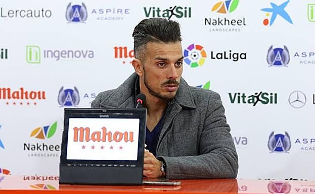 El entrenador de la Cultural y Deportiva Leonesa.