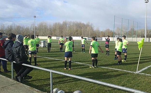 La Escuela León RC deja su sello en Valladolid y León