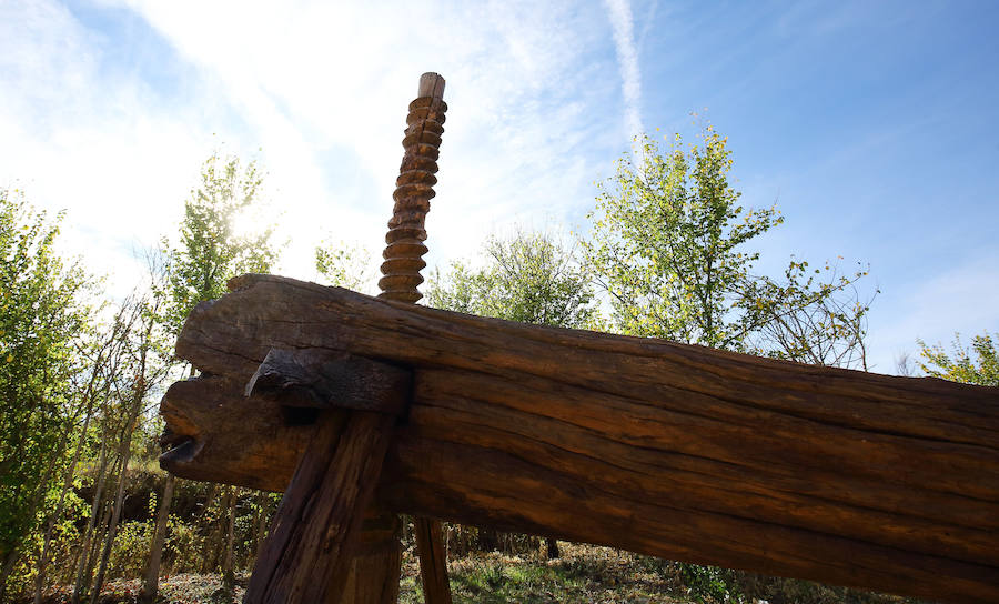 Restauración del viejo lagar y pendón de Cabañas Raras