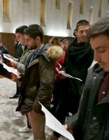 Imagen secundaria 2 - Diversos momentos de la ofrenda a la Virgen del Camino.