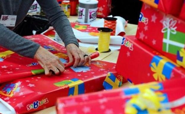 Cruz Roja Bembibre inicia su tradicional campaña de recogida de juguetes