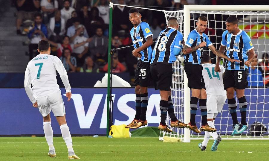 El conjunto blanco cerró el año con un nuevo título gracias a un gol de Cristiano antes de medirse al Barcelona en la Liga.