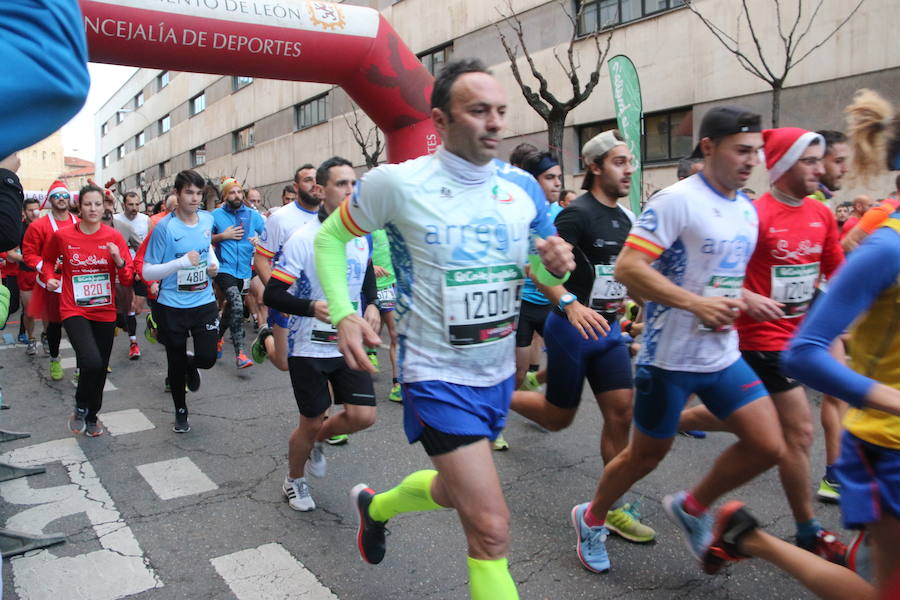 Todas las imágenes de la San Silvestre de León