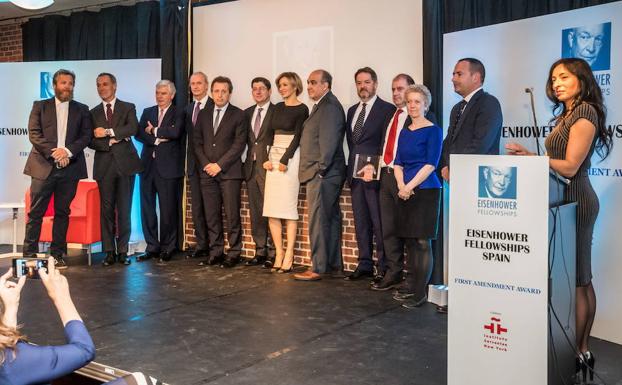 Premiados y autoridades, al término de la gala de los ‘First Amendment 2017’, celebrada en el Instituto Cervantes de Nueva York en el mes de mayo. 