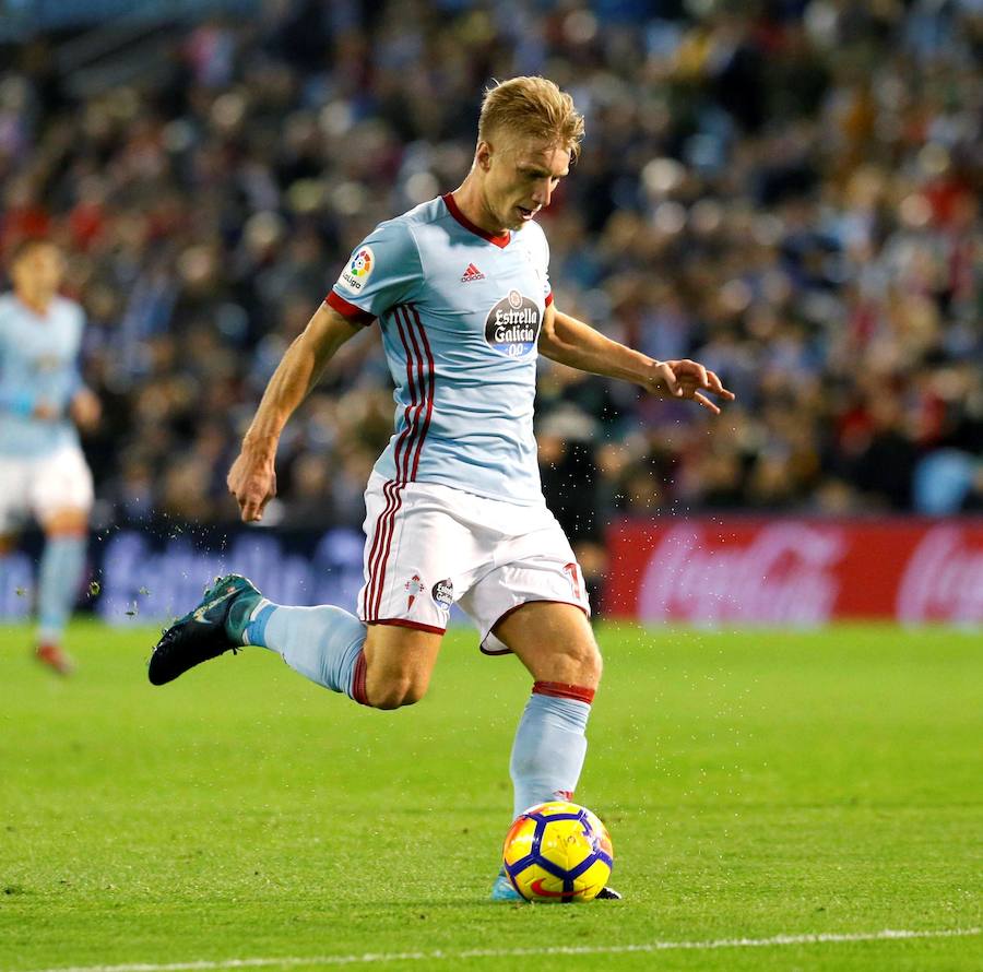 El Real Madrid empató ante el Celta en Balaídos, 2-2, en la jornada 18 de Liga. El cuadro vigués se adelantó con Wass y Bale remontó para los blancos. Sin embargo, Maxi Gómez marcó la igualada en los instantes finales.