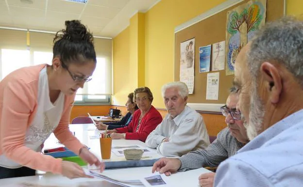 Alzheimer León formará como cuidadores a personas en riesgo o situación de exclusión social