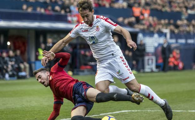 Ángel, en un lance del partido.