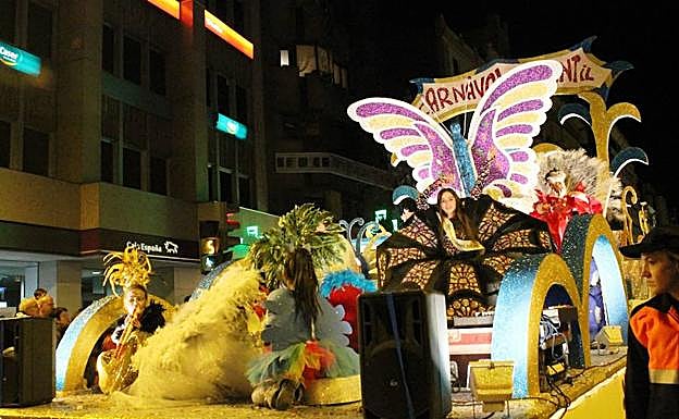 Carroza de Carnaval de años anteriores. 
