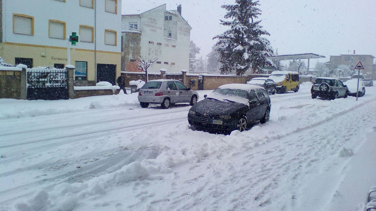 Imágenes de la última nevada en diferentes puntos de la provincia, desde Cármenes a Pola de Gordón