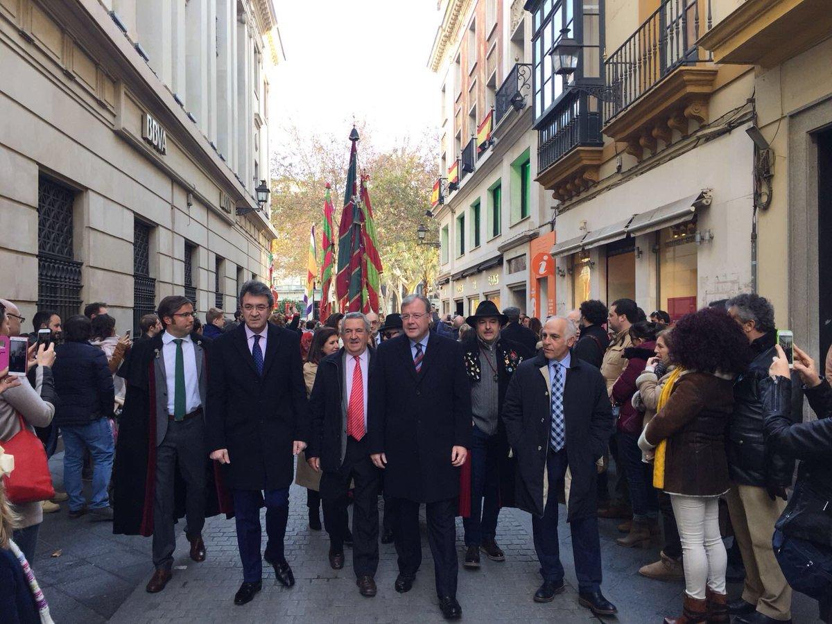 Los pendones triunfan en Sevilla