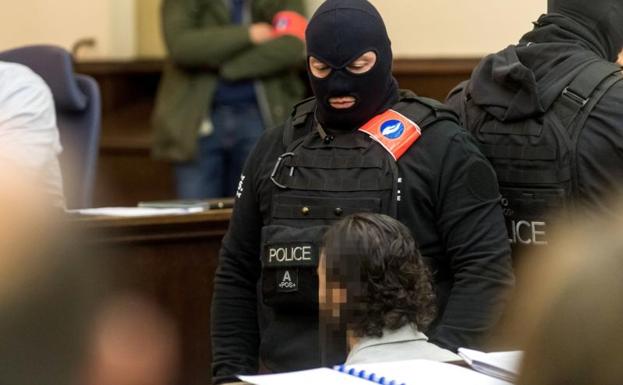 Salah Abdeslam, en el banquillo.