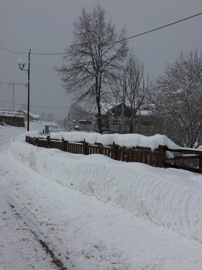 De Panderruedas a Valdeón bajo un manto de nieve