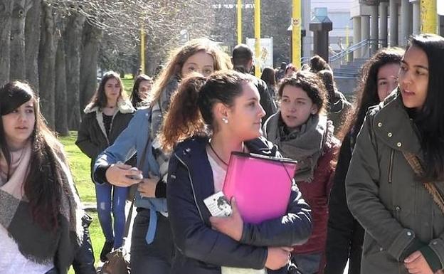 IU de León reivindica que el 8 de marzo se convierta en «una huelga general de mujeres» en todos los ámbitos