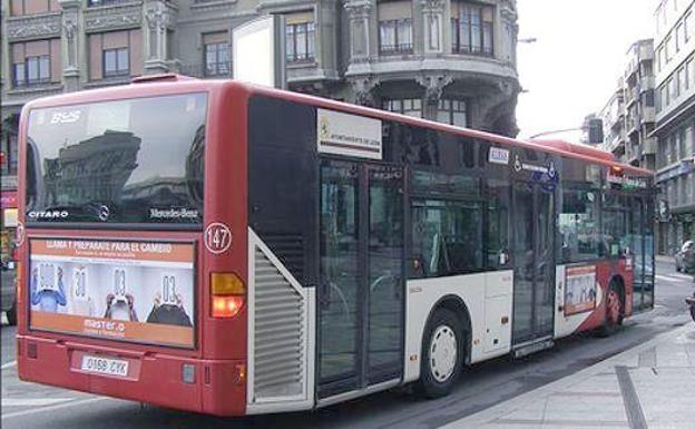 Los usuarios de transporte urbano por autobús crecen un 1,1% durante 2017 en Castilla y León