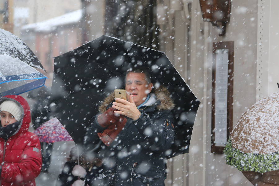 La nieve aterriza en León