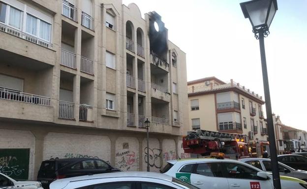 Vivienda de la localidad granadina de Albolote donde se ha producido el incendio.