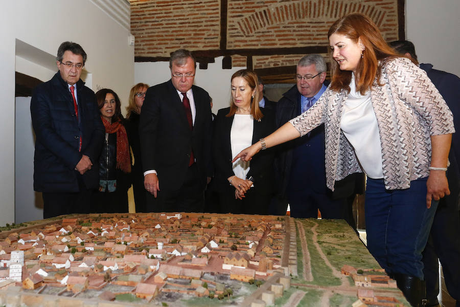 Fotos: Ana Pastor visita León, cuna del Parlamentarismo