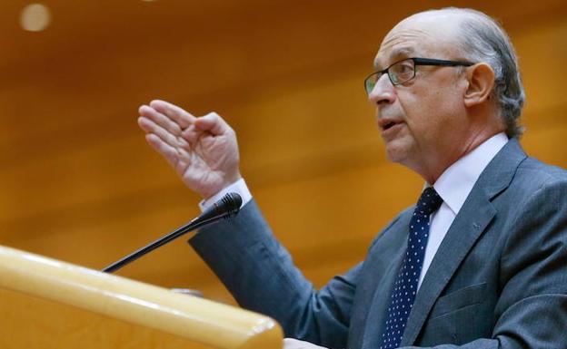 Montoro interviene en el Senado. 