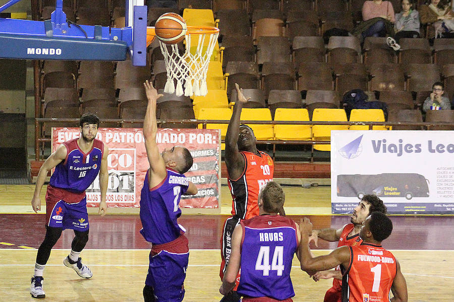 Fotos: Agustinos 87-87 Basket Navarra