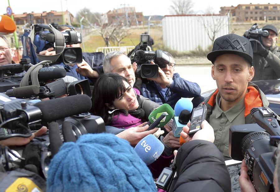 Salida de Victor Rodríguez, 'Viti', unos de los jugadores de la Arandina imputado por agresión sexual de la carcel de Burgos