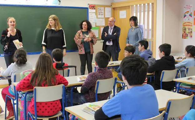Dieciséis colegios participan en el ciclo de charlas divulgativas sobre el Fuero de León