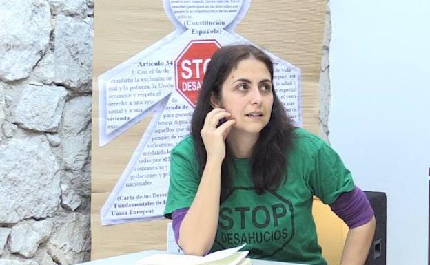 Elisa Parrado, portavoz de 'Stop Desahucios de León'. 