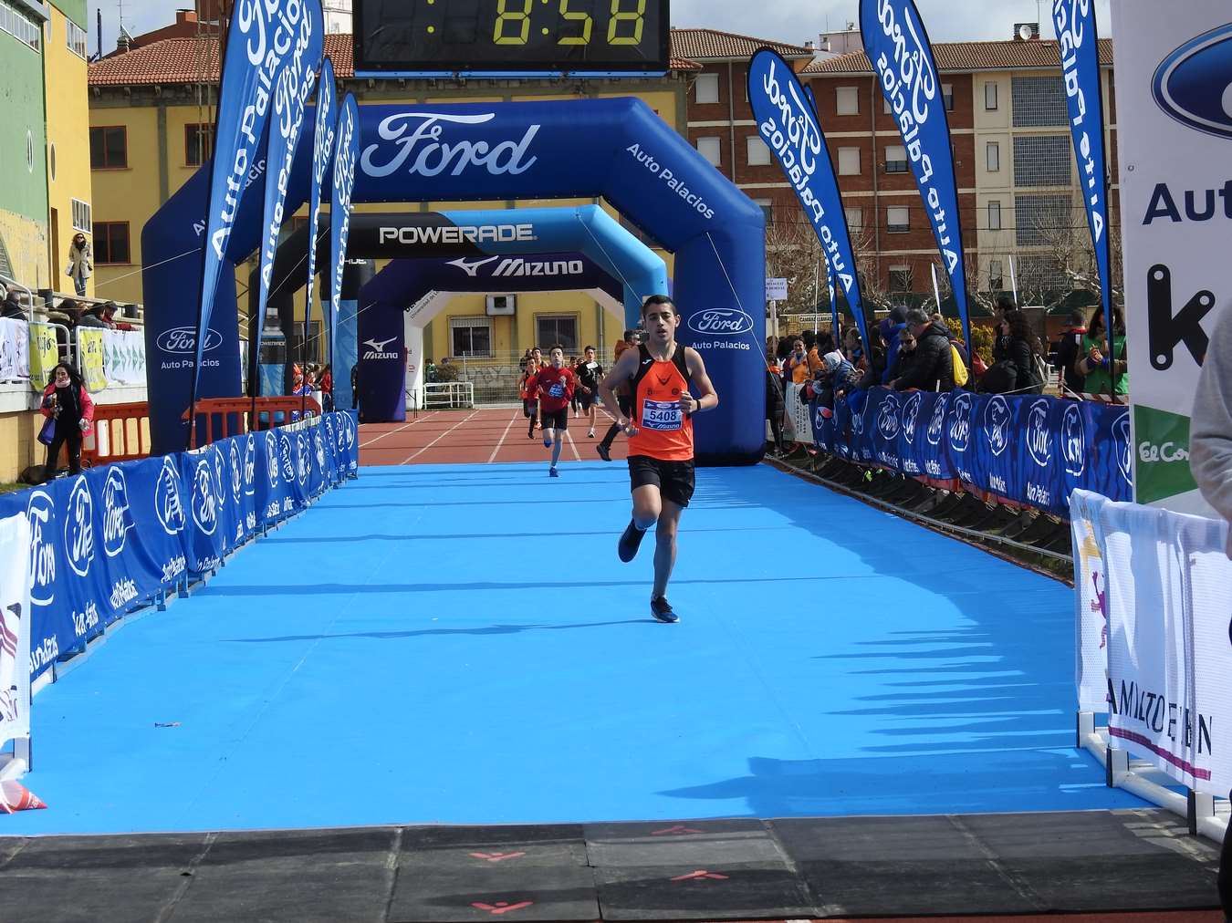 Galería de imágenes de los 2 kilómetros de la Media Maratón de León