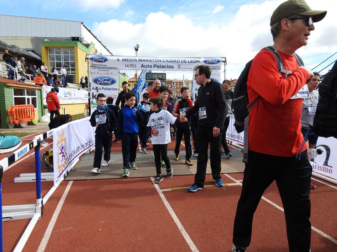 Galería de imágenes de los 2 kilómetros de la Media Maratón de León