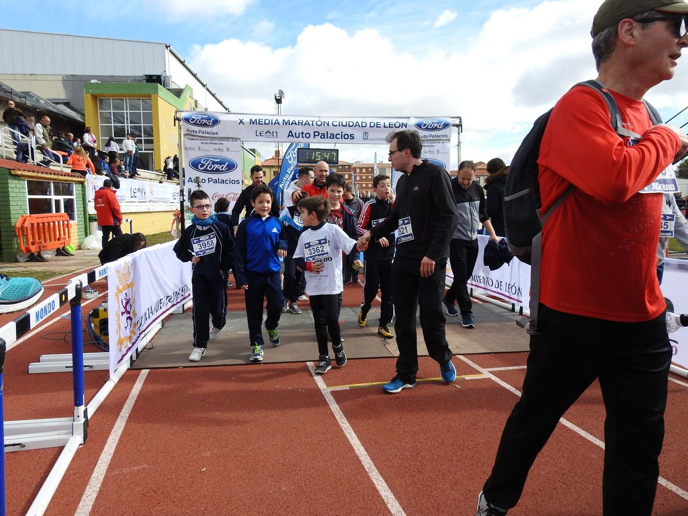 Galería de imágenes de los 2 kilómetros de la Media Maratón de León