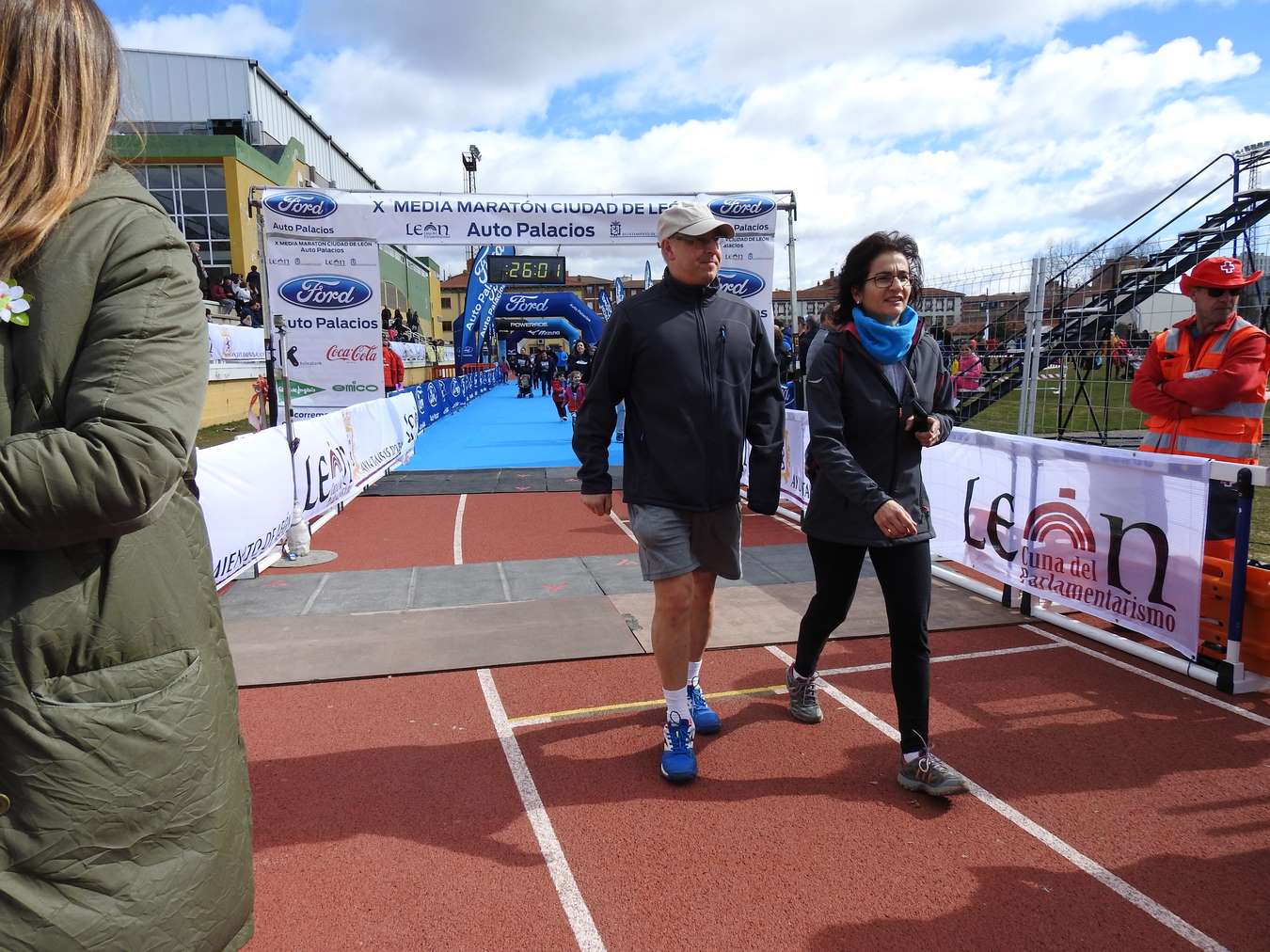 Galería de imágenes de los 2 kilómetros de la Media Maratón de León