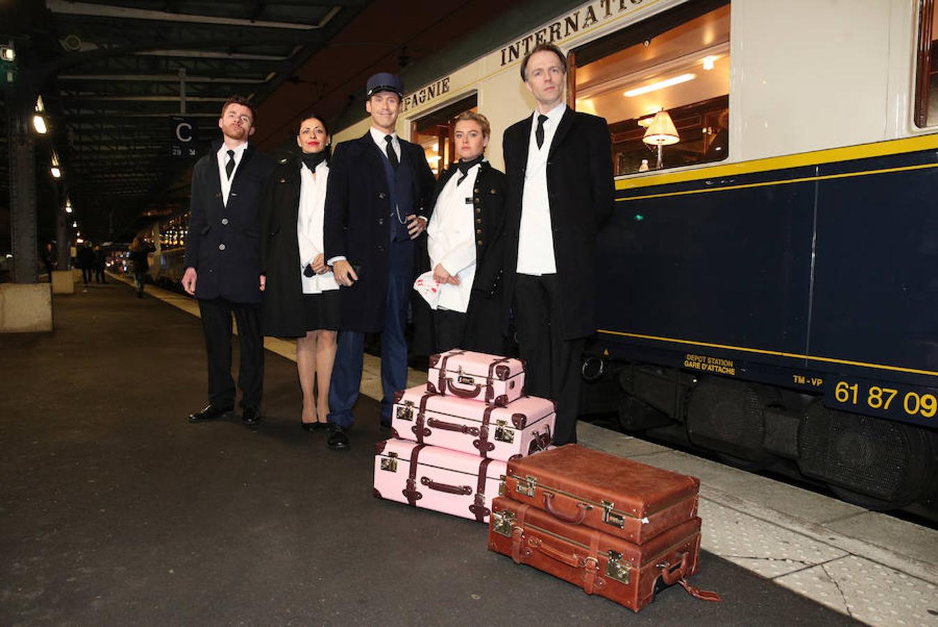 Décadas después de su último viaje oficial, el legendario tren se pone de nuevo en marcha con un invitado especial a bordo: el bisnieto de Agatha Christie y custodio de su legado