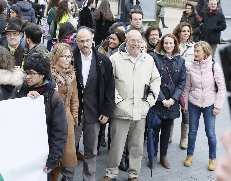 Fotos: Los estudiantes de Castilla y León piden una EBAU justa en Valladolid