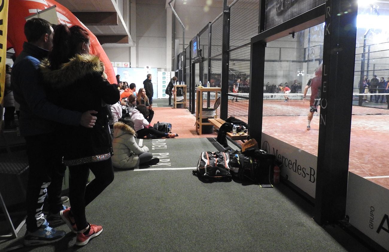 Las instalaciones de club leonés acogen este domingo las semifinales, finales y partidos de consolación en una cita con 112 parejas