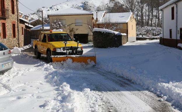 La nieve obliga a suspender el Campeonato de Rally de Folgoso de la Ribera