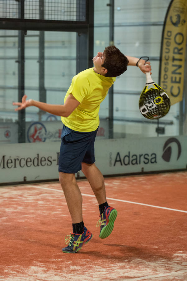 Las mejores imágenes del Torneo Leonoticias de pádel celebrado durante el fin de semana en las instalaciones de Pádel Park