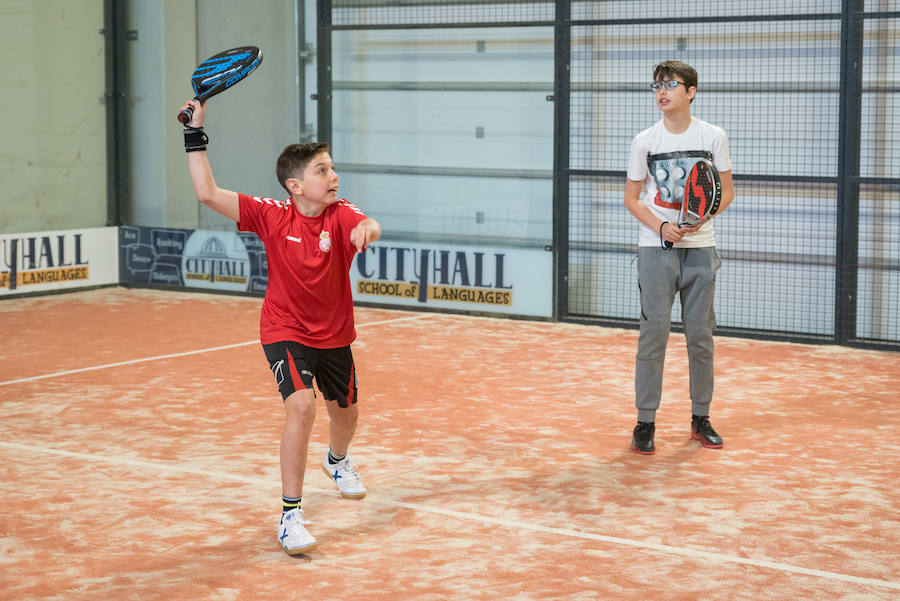 Las mejores imágenes del Torneo Leonoticias de pádel celebrado durante el fin de semana en las instalaciones de Pádel Park