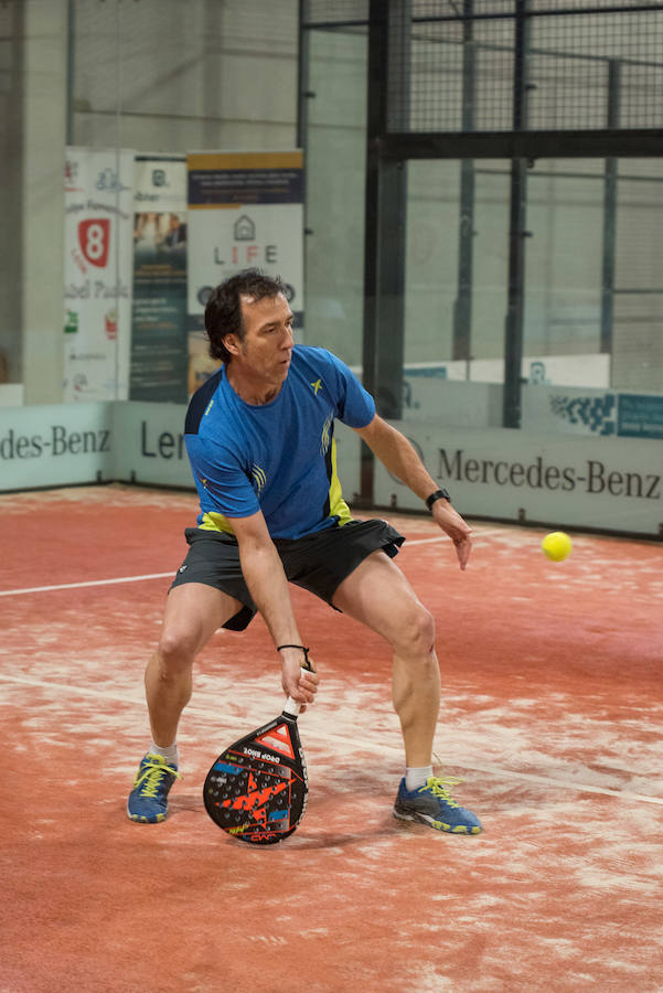 Las mejores imágenes del Torneo Leonoticias de pádel celebrado durante el fin de semana en las instalaciones de Pádel Park