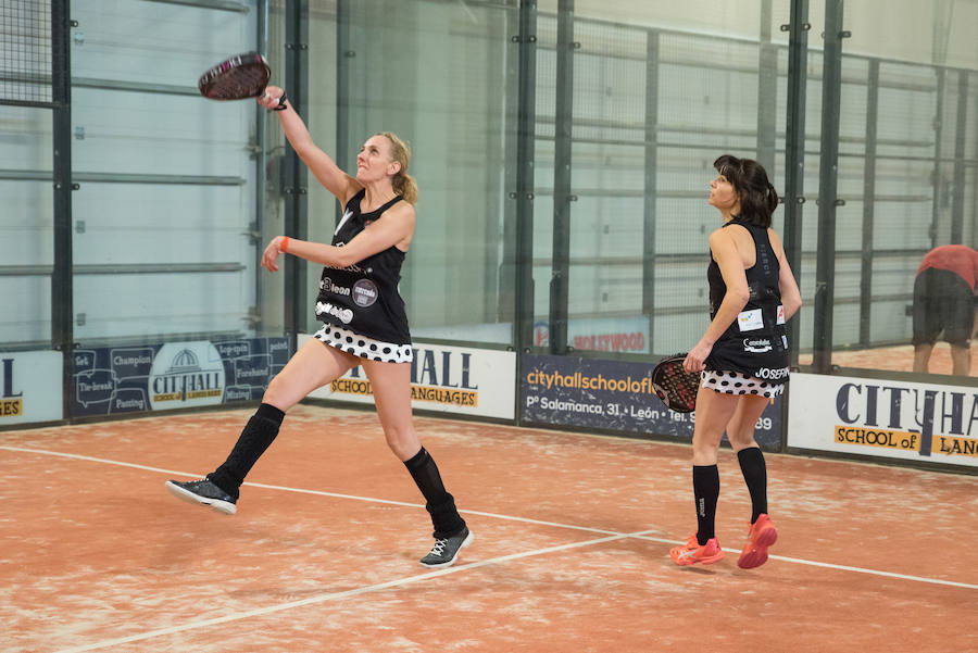Las mejores imágenes del Torneo Leonoticias de pádel celebrado durante el fin de semana en las instalaciones de Pádel Park