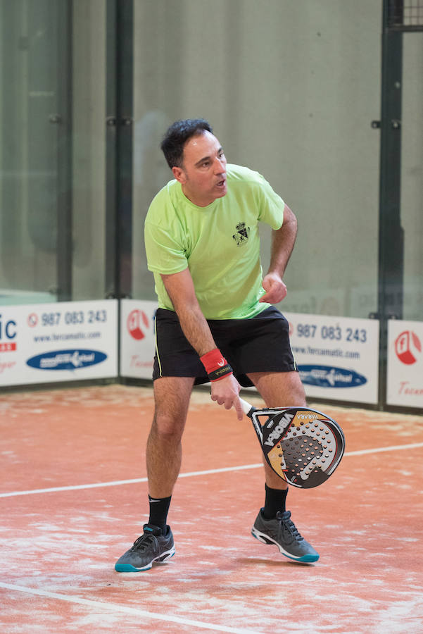 Las mejores imágenes del Torneo Leonoticias de pádel celebrado durante el fin de semana en las instalaciones de Pádel Park