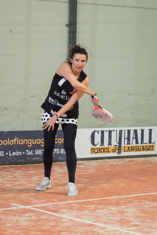 Las mejores imágenes del Torneo Leonoticias de pádel celebrado durante el fin de semana en las instalaciones de Pádel Park