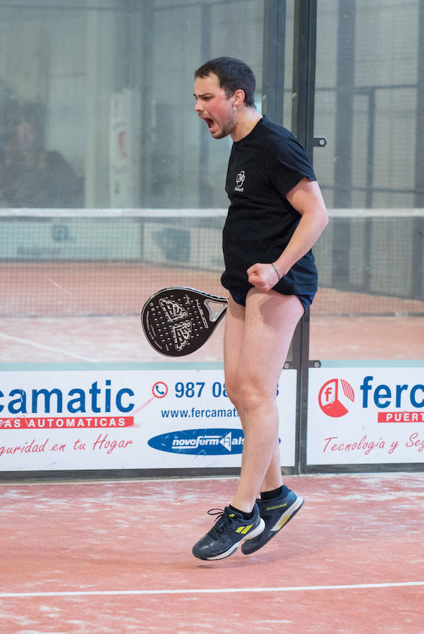 Las mejores imágenes del Torneo Leonoticias de pádel celebrado durante el fin de semana en las instalaciones de Pádel Park