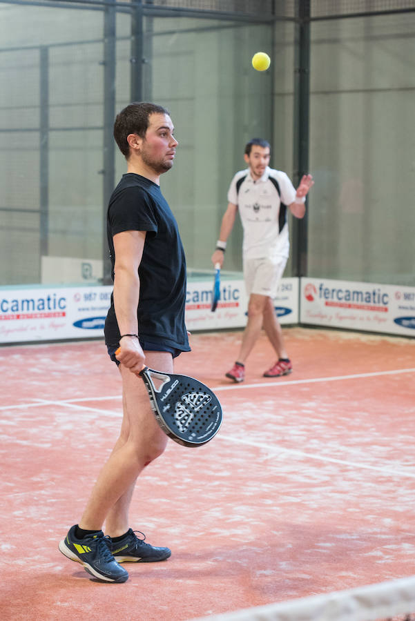 Las mejores imágenes del Torneo Leonoticias de pádel celebrado durante el fin de semana en las instalaciones de Pádel Park