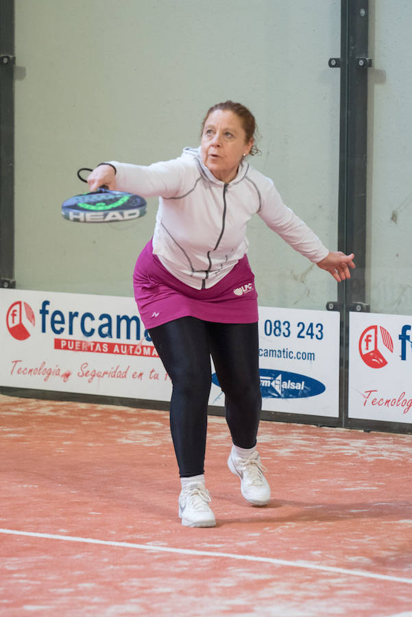 Las mejores imágenes del Torneo Leonoticias de pádel celebrado durante el fin de semana en las instalaciones de Pádel Park