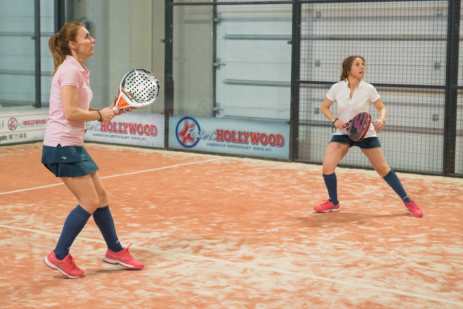 Las mejores imágenes del Torneo Leonoticias de pádel celebrado durante el fin de semana en las instalaciones de Pádel Park