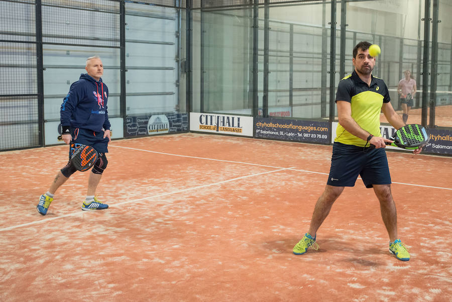 Las mejores imágenes del Torneo Leonoticias de pádel celebrado durante el fin de semana en las instalaciones de Pádel Park