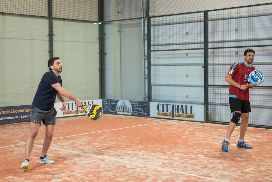 Las mejores imágenes del Torneo Leonoticias de pádel celebrado durante el fin de semana en las instalaciones de Pádel Park